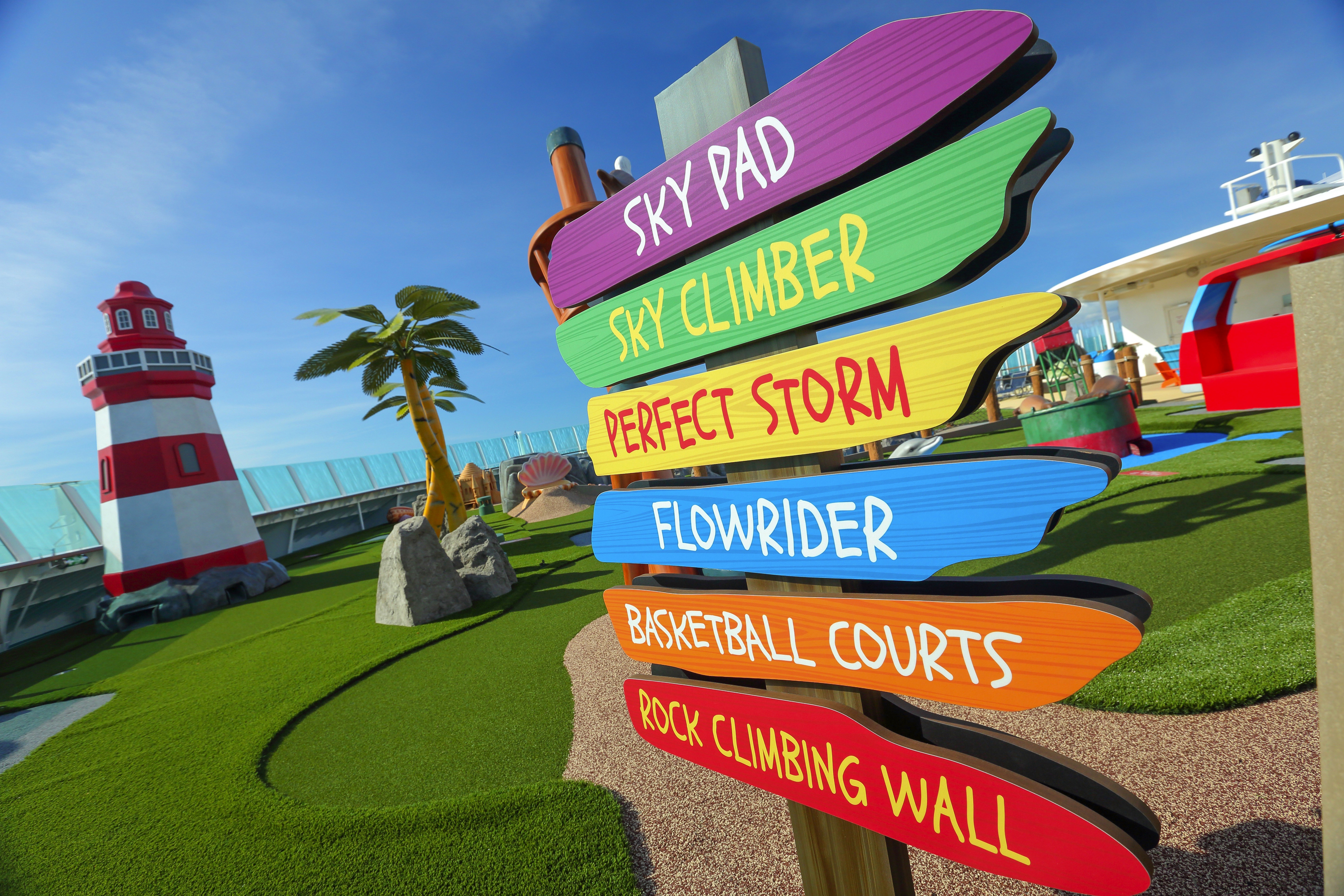 Mariner of the Seas - Mini Golf